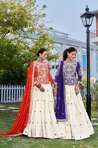 Conjunto de Lehenga Choli Bordado Ecológico para Mujer con Elegante Dupatta, Ropa Étnica India para Fiestas, Disponible a un Precio Razonable - Product Image 5