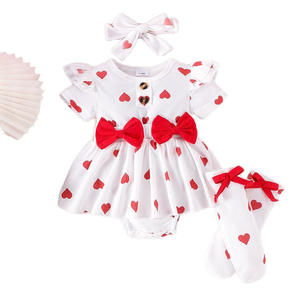 Crawler Suit Set Sevgililer Günü Bebek Kırmızı aşk Fiyonk Desenli Kısa Kollu Gömlek <span class=keywords><strong>Ha</strong></span> Yi Saç Bandı Çorap - Product Image 5
