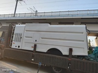 Camion balayeuse routière haut de gamme pour aéroports et zones minières - Machine de nettoyage en profondeur des rues