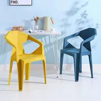Fauteuil en plastique géométrique diamanté, chaise de salle à manger moderne avec accoudoirs pour la maison, le café, le restaurant, le bar, le balcon extérieur, siège de loisirs