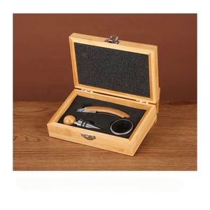 Ensemble cadeau d'accessoires à vin en acier inoxydable personnalisé - Outils à vin en bambou pour les amateurs de vin - Product Image 3