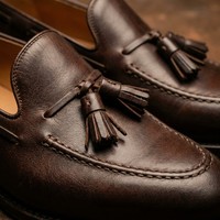 Mocassins pour hommes de style italien classique, en cuir véritable, chaussures habillées de luxe à pompons, chaussures formelles pour affaires