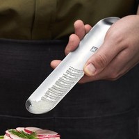2024 Roestvrijstalen Multifunctionele Veiligheid Outdoor Camping Keuken Tool Mini Plantaardige Knoflookmolen Chopper Dunschiller