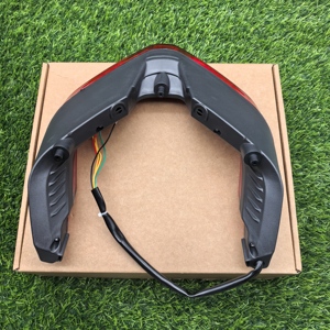 Pour <span class=keywords><strong>Ducati</strong></span> Panigale <span class=keywords><strong>V4</strong></span> S V2 <span class=keywords><strong>Street</strong></span> Fighter feu arrière feu stop avec clignotant LED - Product Image 6