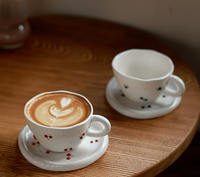 Tasse à café en porcelaine à motif cerise sous glaçure, tasse esthétique mignonne pour la décoration de table à la maison