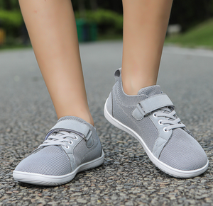 Chaussures décontractées pour filles et garçons, chaussures pour nourrissons et tout-petits, baskets pieds nus pour enfants, respirantes en maille, semelle souple antidérapante, chaussures de maternelle pour bébés - Product Image 5