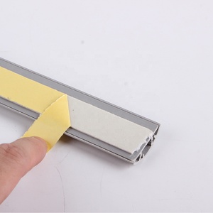 Câbles Sur Le Mur Couverture De Cordon de Bâti de Surface de Canal <span class=keywords><strong>Électrique</strong></span> pour Cacher et Dissimuler Câbles Câbles et fils - Product Image 2