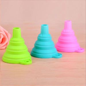 Flexible Foldable <b>Silicone</b> Funnel, Rainbow Color, for Kitchen Use Ideal for Oil, Water, Powder & <b>Liquid</b> Transfer - Product Image 3