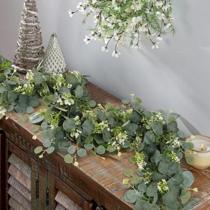 Chemin de table de mariage, guirlande artificielle d'eucalyptus, feuillage pour décoration de fête - Product Image 1