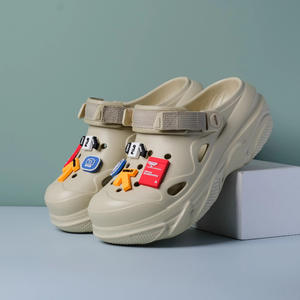 Sandalias de Playa para Mujer, Color Beige, Marca Crocs, Suela Gruesa, Aumentan la Altura, Tallas 35-40, Moldeadas por Inyección, Antideslizantes, Resistentes al Agua - Product Image 2