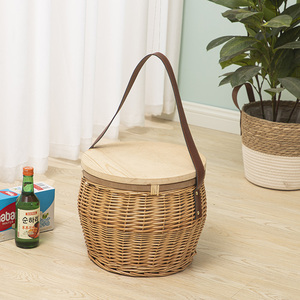 <span class=keywords><strong>Panier</strong></span> de <span class=keywords><strong>pique</strong></span>-<span class=keywords><strong>nique</strong></span> rond en osier fait à la main, nature, plage, avec couvercle en bois, isolé - Product Image 6