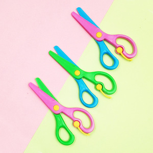 Tijeras de manualidades para niños en edad preescolar, para cortar papel, tijeras de seguridad, tijeras de arte elásticas antipellizcos para estudiantes. - Product Image 3