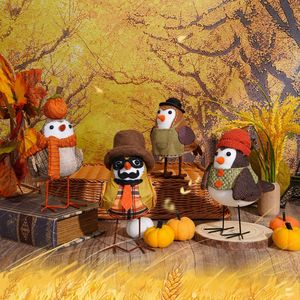 Décoration de la récolte de Thanksgiving : Oiseau Hyde Eek en peluche personnalisé - Product Image 4