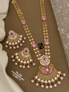 สร้อยคอแฟชั่นขายดีพร้อมชุดต่างหูสำหรับโอกาสพิเศษจากซัพพลายเออร์อินเดีย - Product Image 4