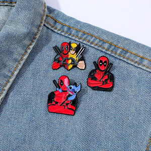 Date Creative Marvel <span class=keywords><strong>Cool</strong></span> Deadpools Pins Luxcy Vêtements Broches Sacs À Main Ornement <span class=keywords><strong>Widget</strong></span> Alliage Pin Cadeau Promotionnel En Gros - Product Image 3