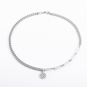 สร้อยคอคิวบันสแตนเลสแบบยูนิเซ็กซ์พร้อมจี้รูปดอกไม้สำหรับเครื่องประดับแฟชั่น - Product Image 1