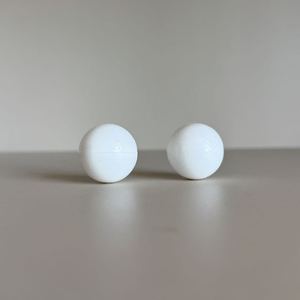 Le fabricant vend des coques en plastique divisées en deux parties (coques en plastique PE). - Product Image 3