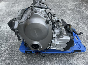 Desmontaje <span class=keywords><strong>de</strong></span> <span class=keywords><strong>Motor</strong></span> <span class=keywords><strong>de</strong></span> Motocicleta Usado para Mantenimiento <span class=keywords><strong>de</strong></span> KTM - Product Image 3