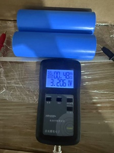 Cellules au phosphate de fer et de lithium à haut débit peuvent remplacer les batteries au titanate avec une tension de 3,2 V et une capacité de 21 Ah. C46PH 21Ah 21Ah 21Ah - Product Image 5
