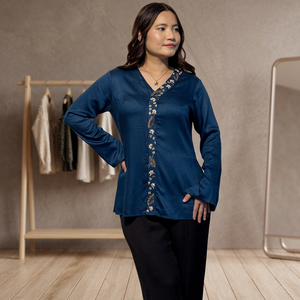 Premium Women Cotton <b>Shirt</b> with Classic Collar Comfortable & Breathable Casual and <b>Office</b> Look Buy Direct From Supplier - Product Image 2