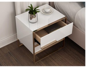 Kệ Đầu Giường Bằng Kính Kim Loại Gỗ Hiện Đại Tùy Chỉnh Thiết Kế Đơn Giản, Bàn Cạnh Giường, Giường Ngủ - Product Image 6