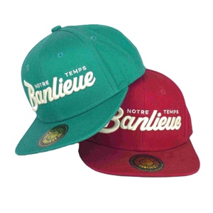 Casquette de baseball sportive américaine personnalisée avec logo brodé en 3D, ajustable, en tissu, à 5-6 panneaux, visière incurvée, style sportif, vente en gros - Product Image 1