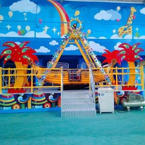 Mini Barco Pirata de Interior, Duradero, de Fibra de Vidrio y Metal con Construcción de Acero para Parques de Trampolines - Product Image 3