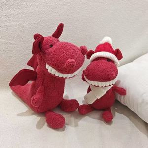 Peluche de Dinosaurio Rojo, Suave y Adorable, con Diseño de <span class=keywords><strong>Dino</strong></span> y Gorro, para Niños, Compañero de Sueño, Decoración del Hogar, Venta al por Mayor en Supermercados - Product Image 5