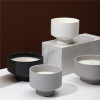 Pots à bougies ronds mats en céramique avec logo personnalisé avec bougeoir de Noël de luxe Décoration intérieure unique pour la fabrication de bougies