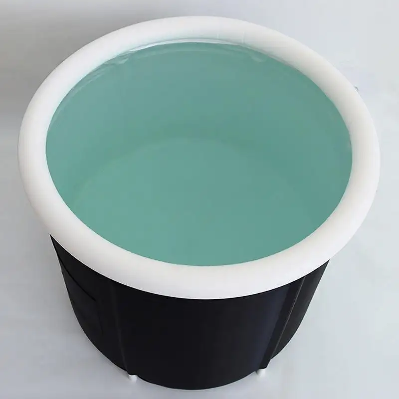 Petite baignoire de glace portative de trempage gonflable pour les athlètes assis seau de bain