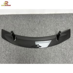 ชุดแต่งคาร์บอนไฟเบอร์แห้งคุณภาพสูงสไตล์ Vorstein สำหรับ Audi R8 ปี 2016-2018 ประกอบด้วยสปอยเลอร์หลังและปีกหลัง - Product Image 6