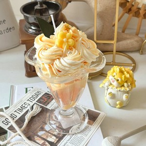 Bougie en <span class=keywords><strong>cire</strong></span> de soja aromathérapeutique à la vanille en forme de verre à whisky à volants Cadeau d'anniversaire et de Diwali Accessoire de photographie décoratif Fait à la main - Product Image 1