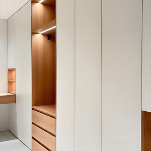 ตู้เสื้อผ้าวิลล่า เฟอร์นิเจอร์บ้าน ตู้เสื้อผ้าห้องนอน ตู้เสื้อผ้าแบบกำหนดเองสำหรับวิลล่า อพาร์ตเมนต์ และโรงแรม - Product Image 1