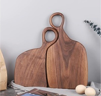 Ensemble de planches à découper en bois de noyer, avec poignée annulaire, plateau de service irrégulier pour charcuterie, plateau alimentaire esthétique de forme organique