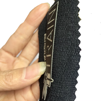Écussons 3D en silicone PVC, étiquettes en caoutchouc, logo de créateur, patchs thermocollants pour vêtements