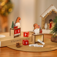 Ornement de table de Noël, décoration de bureau, bloc rustique avec affichage de la date, gnome, arbre de Noël, calendrier de compte à rebours de Noël en bois
