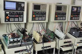 Pendentif d'enseignement Fanuc Robot 2256 A05B-2256-C110 # EMH d'occasion, testé à 100 %, avec 3 mois de garantie pour usage industriel A05B-2256-C110 # EMH A05b - Product Image 6