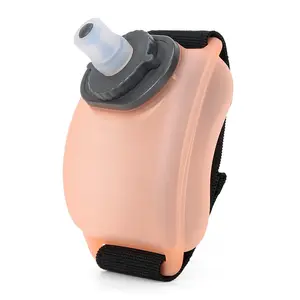 Botella de agua de muñeca, botella de agua corriente de 7 Oz de silicona usable, deportes portátiles Fitness ciclismo maratón escalada deportes taza