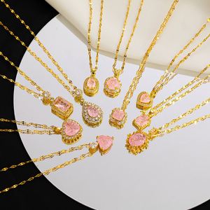Collar de Acero Inoxidable con Cadena Chapada en Oro de 18k y Colgante de Perla de Agua Dulce para Mujeres y Niñas - Product Image 2