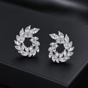 ChuYao 925 Silber Blumen-Ohrstecker für Damen, rhodiniert, Zirkonia, Hochzeit, Mode-Schmuck, Büro/Karriere, Krappenfassung - Product Image 1