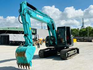 Excavadora Kobelco SK135 Original, Buena Calidad, Controles Precisos, Cabina Confortable, Perfecta para Contratas Generales - Product Image 4