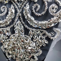 Vente en gros d'appliques en dentelle de luxe faites à la main avec strass, accessoires en cristal de verre perlé à coudre, robes de mariée DP06