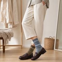 Chaussettes en laine Fair Isle personnalisées pour femmes, automne-hiver, doublées de polaire épaisse, chaudes, mi-mollet, tricotées rétro japonaises