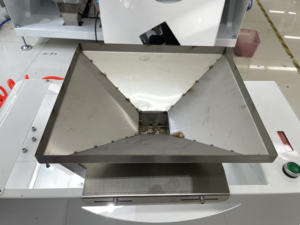 소형 20-100kg/h 미니 곡물 색채 선별기, 우수한 성능의 쌀 선별 기계 - Product Image 6