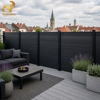 Panneau de clôture en aluminium à lattes horizontales pour intimité totale, idéal pour hôtels, complexes hôteliers, jardins et enclos de piscine, finition thermolaquée, couleur personnalisée, OEM