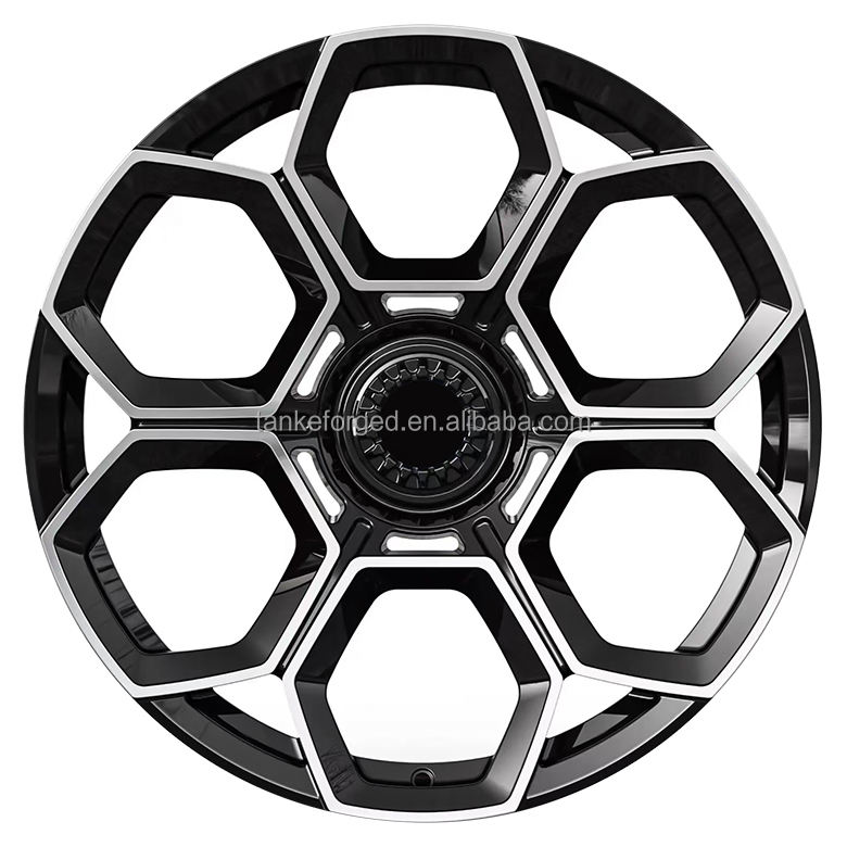 Visage noir brillant de machine