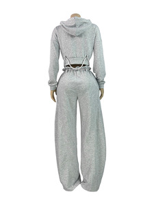 GX25072 Moda Autunno 2025 Elegante Tuta con Cappuccio Streetwear <span class=keywords><strong>Felpa</strong></span> a Maniche Lunghe <span class=keywords><strong>e</strong></span> Pantaloni <span class=keywords><strong>Cargo</strong></span> Set 2 Pezzi Donna - Product Image 4