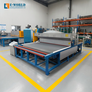 เครื่องพ่นทรายกระจกแนวนอนอัตโนมัติ EWORLD กำลังไฟ 6.25 กิโลวัตต์ มอเตอร์ 380 โวลต์ ควบคุมด้วย PLC พร้อมสายพานลำเลียงสำหรับการแปรรูปกระจก - Product Image 1