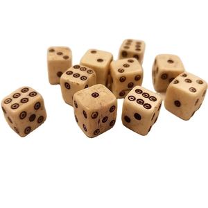 Dés de jeu cubiques en corne de buffle polie, faits à la main, écologiques, de haute qualité, couleur blanche, thème moderne, personnalisables, objets de collection - Product Image 4