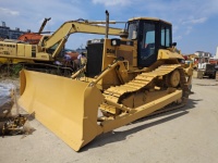 Catpillar D6M Bulldozer sur chenilles tracteur de terrassement de Construction d'occasion bon prix bel état composants de base pompe à moteur